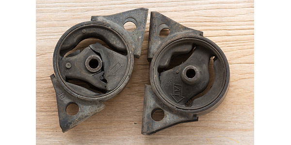 can motor mounts cause vibration